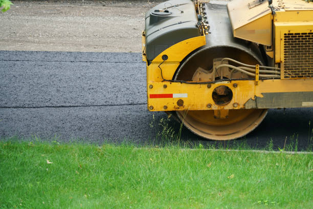 Best Asphalt Driveway Installation  in Oak Park, CA